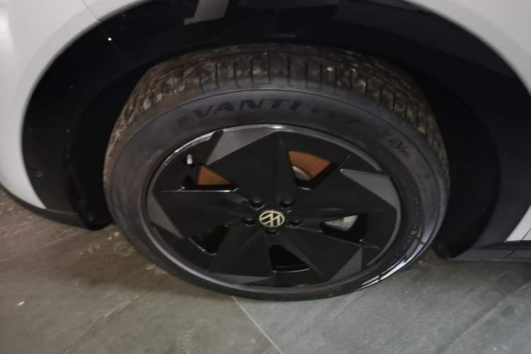 Used Volkswagen ID.UNYX 2024 Ultra Long-Range Version Left Front Wheel Hub