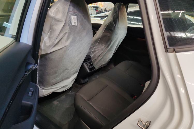 Used Volkswagen ID.UNYX 2024 Revised Pro Long-Range Version Left Rear Seat