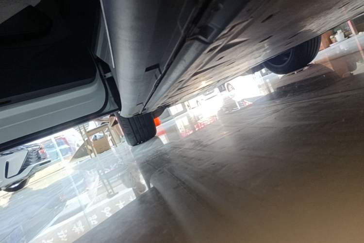 Used Volkswagen ID.UNYX 2024 Revised Ultra Long-Range Version Left Side Sill