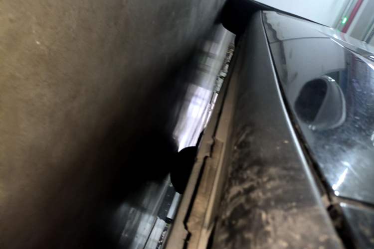 Used Volkswagen ID.UNYX 2024 Revised Ultra Long-Range Version Left Side Sill
