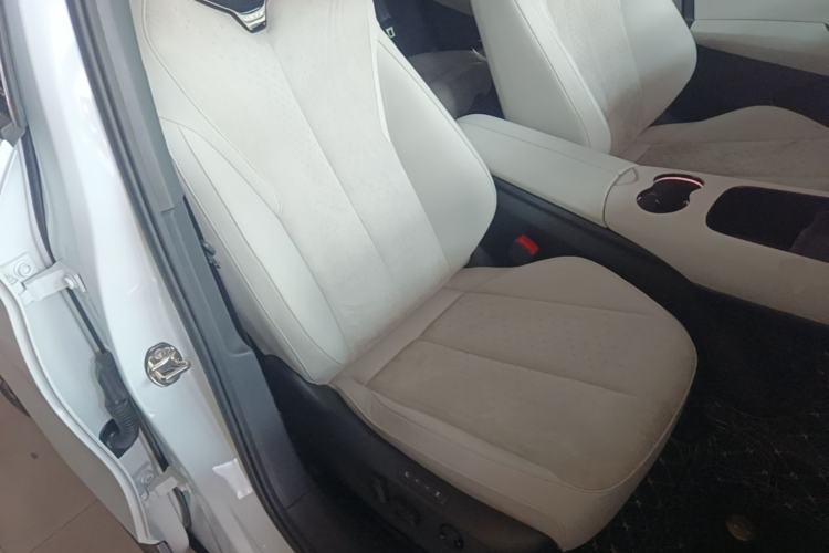 Used Volkswagen ID.UNYX 2024 Revised Ultra Long-Range Version Right Front Seat