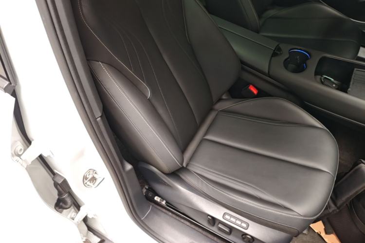 Used Volkswagen ID.UNYX 2024 Revised Ultra Long-Range Version Right Front Seat