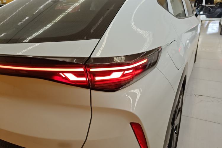 Used Volkswagen ID.UNYX  Right Rear Taillight