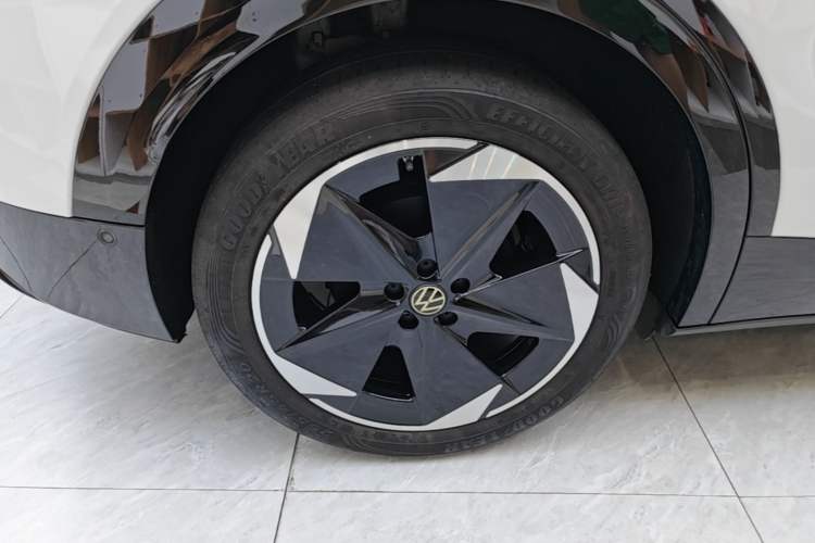 Used Volkswagen ID.UNYX 2024 Revised Pro Long-Range Version Right Rear Wheel Hub