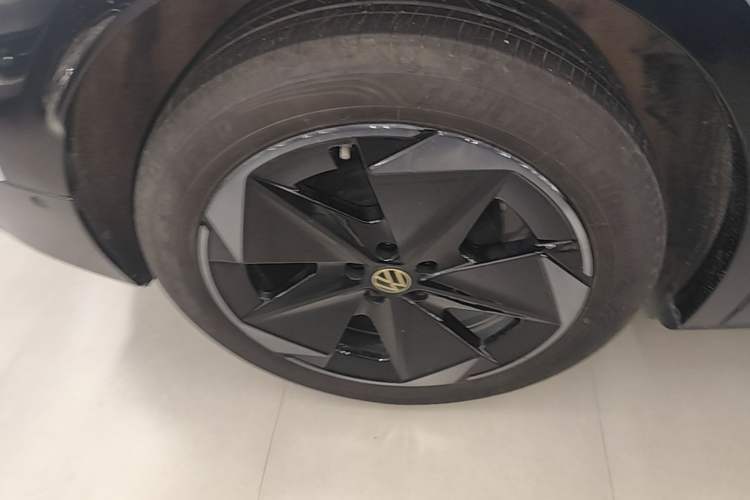 Used Volkswagen ID.UNYX 2024 Revised Ultra Long-Range Version Right Rear Wheel Hub