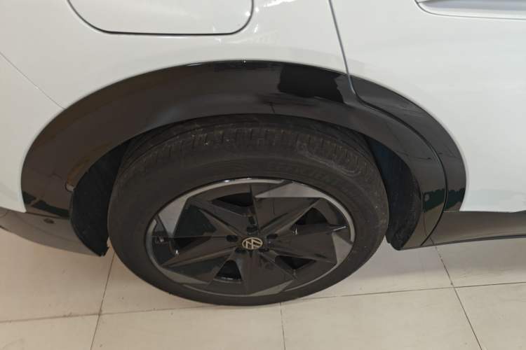 Used Volkswagen ID.UNYX 2024 Revised Pro Long-Range Version Right Rear Wheel Hub