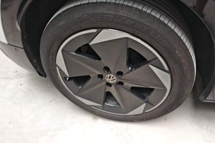 Used Volkswagen ID.UNYX 2024 Revised Ultra Long-Range Version Right Rear Wheel Hub