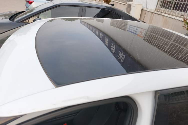 Used Volkswagen ID.UNYX 2024 Revised Pro Long-Range Version Roof