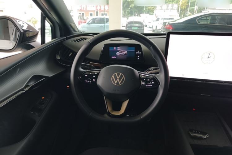 Used Volkswagen ID.UNYX 2024 Revised Pro Long-Range Version Steering Wheel