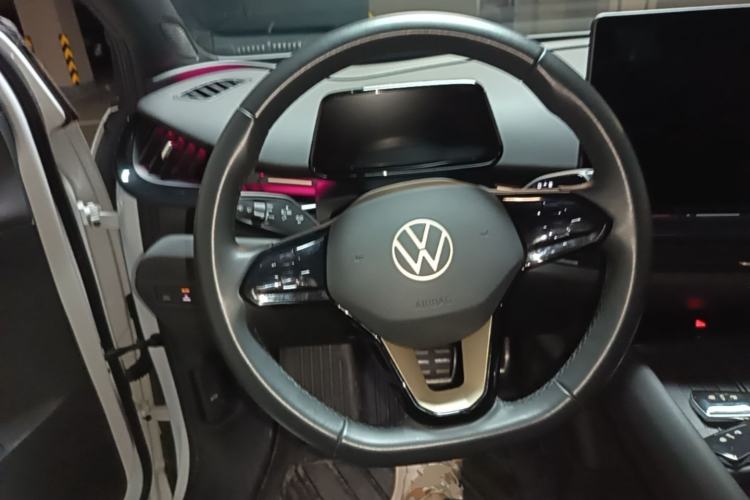 Used Volkswagen ID.UNYX 2024 Revised Pro Long-Range Version Steering Wheel