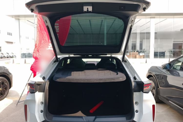 Used Volkswagen ID.UNYX 2024 Revised Pro Long-Range Version Trunk