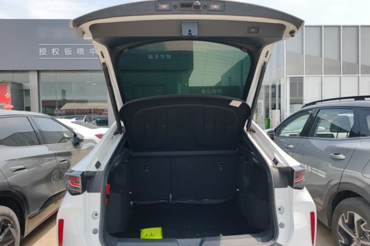 Used Volkswagen ID.UNYX 2024 Revised Pro Long-Range Version Trunk