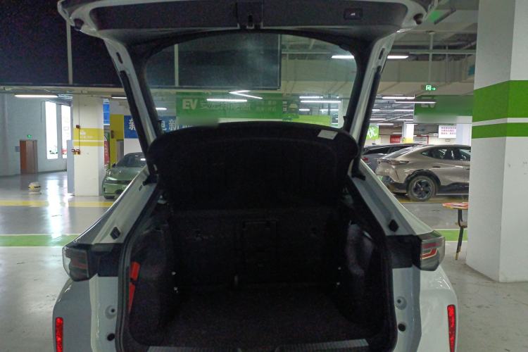 Used Volkswagen ID.UNYX 2024 Ultra Long-Range Version Trunk
