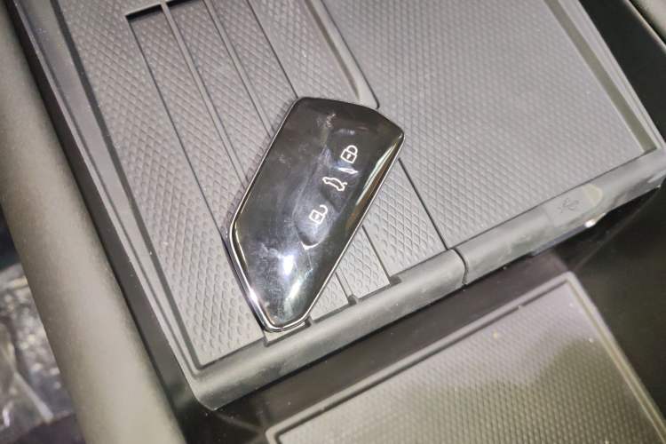 Used Volkswagen ID.UNYX 2024 Revised Pro Long-Range Version Vehicle Key