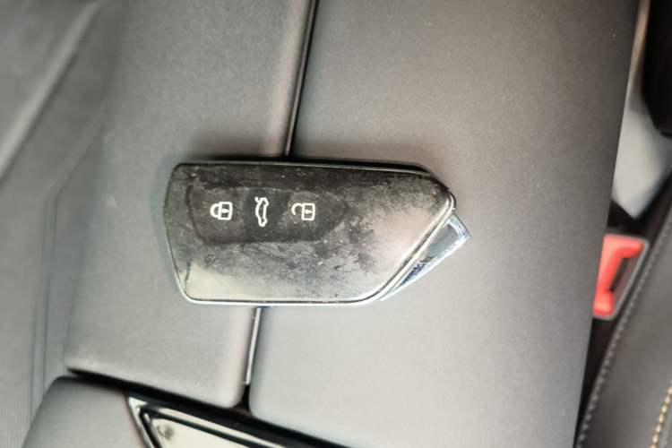 Used Volkswagen ID.UNYX 2024 Revised Pro Long-Range Version Vehicle Key