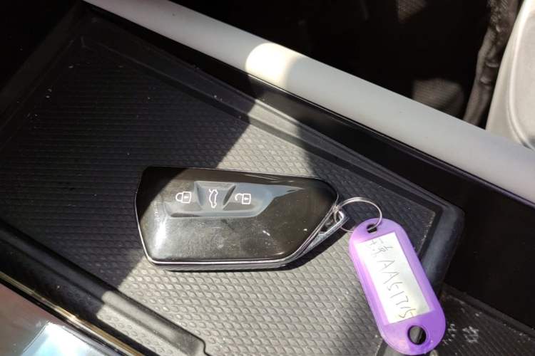 Used Volkswagen ID.UNYX 2024 Ultra Long-Range Version Vehicle Key