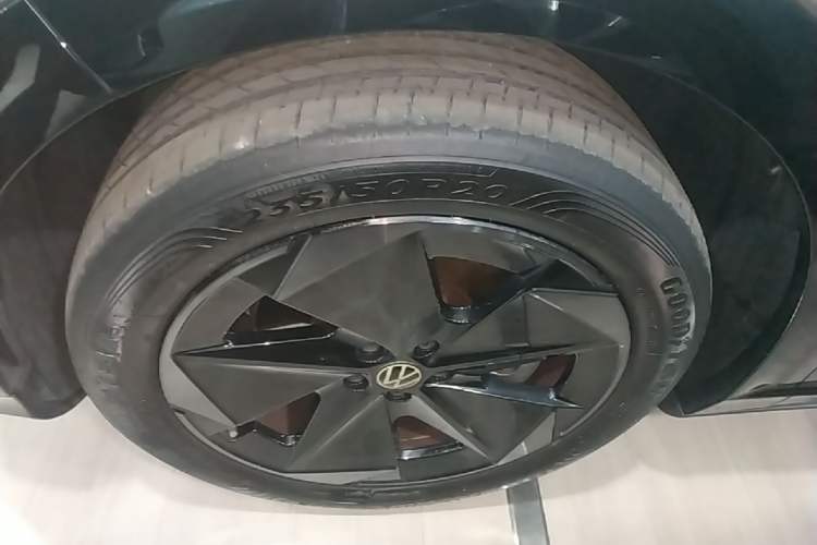 Used Volkswagen ID.UNYX 2024 Ultra Long-Range Version Left Front Wheel Hub