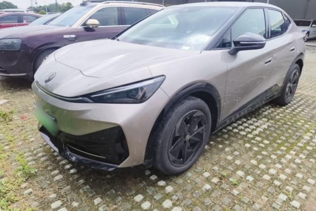 Used Volkswagen ID.UNYX 2024 Pro Long-Range Version