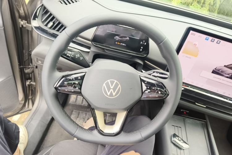 Used Volkswagen ID.UNYX 2024 Pro Long-Range Version Steering Wheel