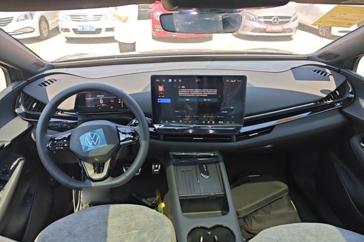 Used Volkswagen ID.UNYX 2025 Pure Model Center Console