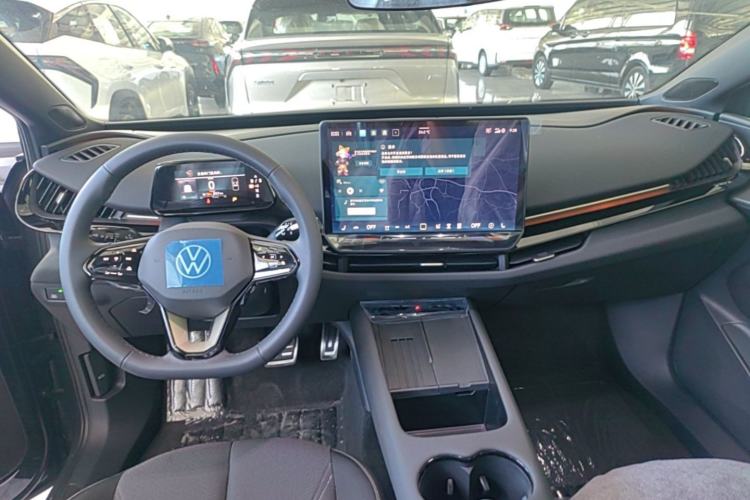 Used Volkswagen ID.UNYX 2025 Pure Model Center Console