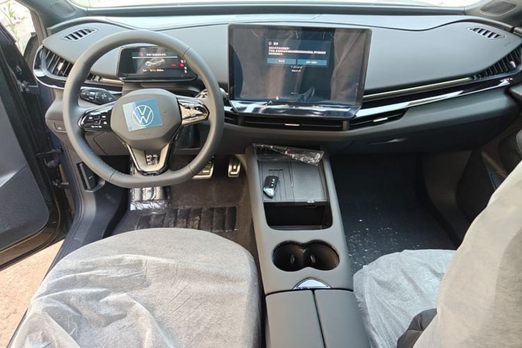 Used Volkswagen ID.UNYX 2025 Pure Model Center Console