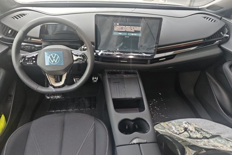 Used Volkswagen ID.UNYX 2025 Pure Model Center Console