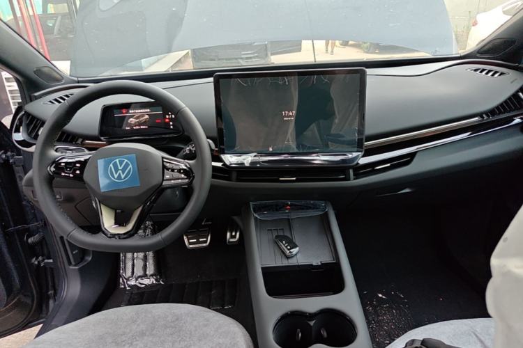 Used Volkswagen ID.UNYX 2025 Pure Model Center Console