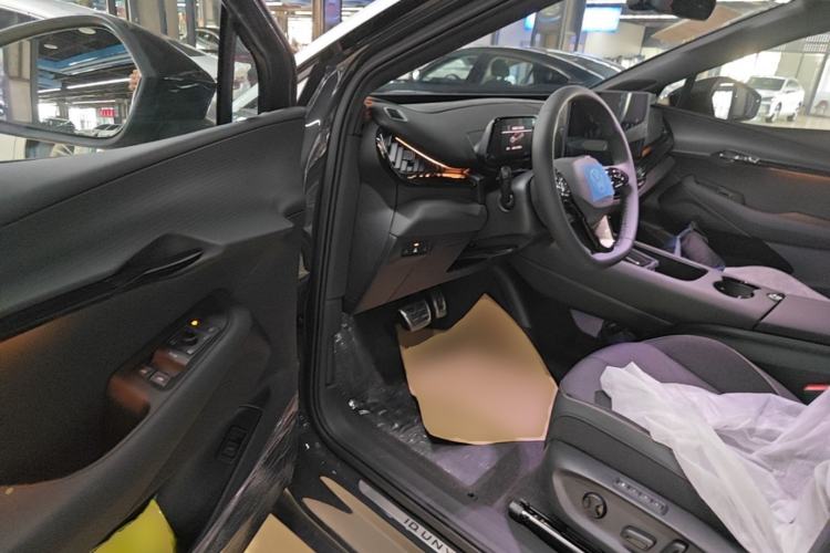 Used Volkswagen ID.UNYX 2025 Pro model Driver Seat