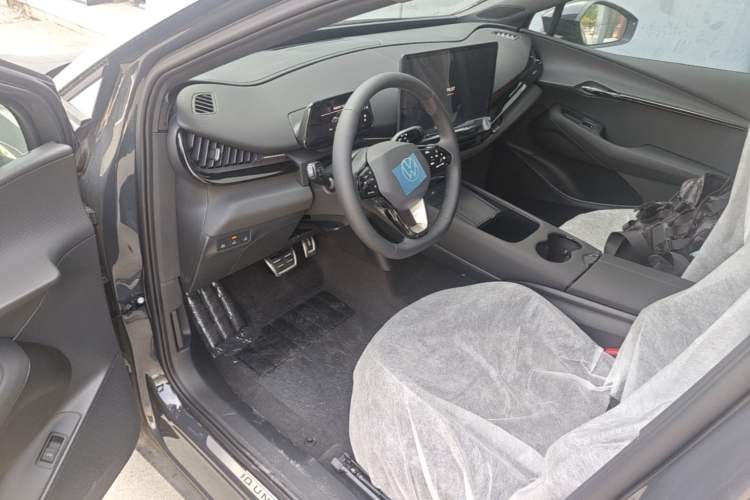 Used Volkswagen ID.UNYX 2025 Pure Model Driver Seat