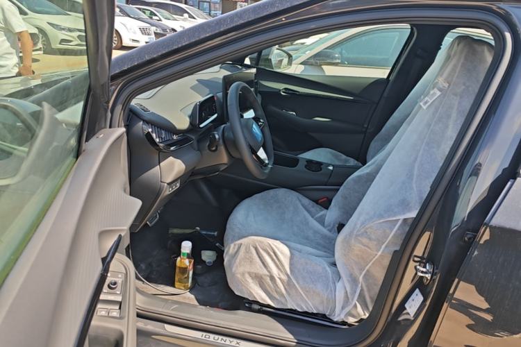 Used Volkswagen ID.UNYX 2025 Pure Model Driver Seat