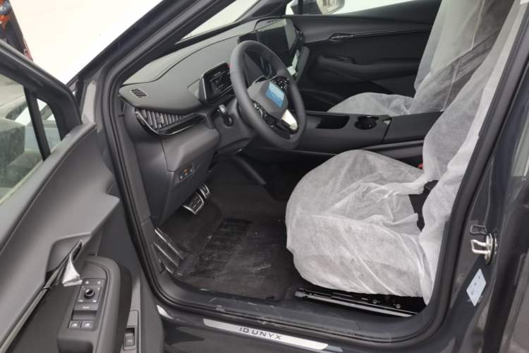 Used Volkswagen ID.UNYX 2025 Pure Model Driver Seat