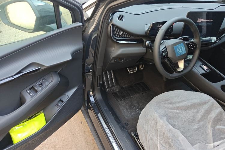 Used Volkswagen ID.UNYX 2025 Pure Model Driver Seat