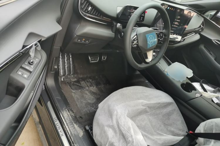 Used Volkswagen ID.UNYX 2025 Pure Model Driver Seat