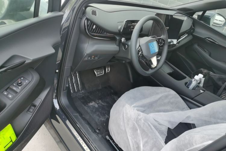 Used Volkswagen ID.UNYX 2025 Pure Model Driver Seat
