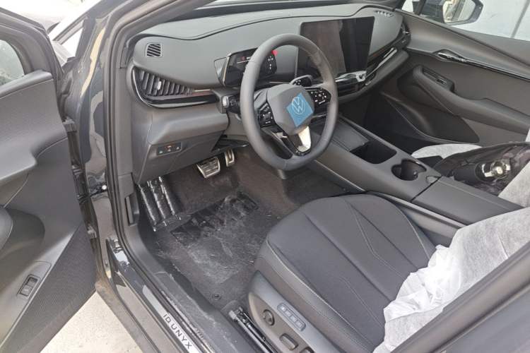 Used Volkswagen ID.UNYX 2025 Pure Model Driver Seat