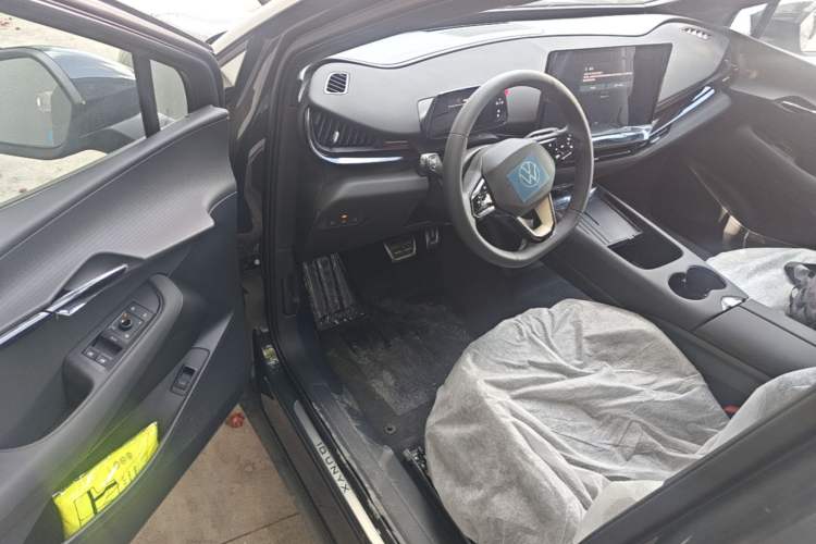 Used Volkswagen ID.UNYX 2025 Pure Model Driver Seat