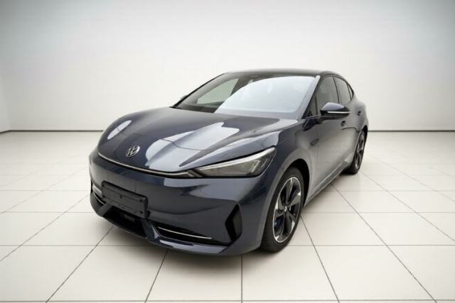 Used Volkswagen ID.UNYX 2025 Pure Model