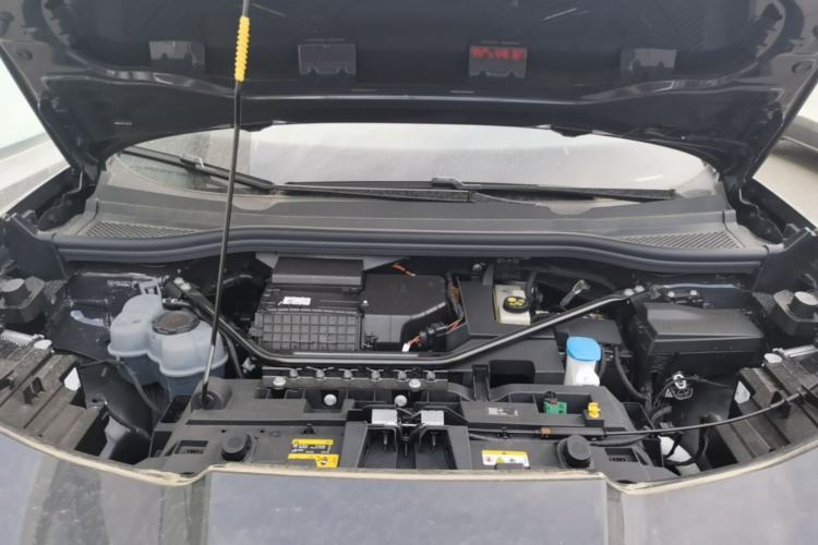 Used Volkswagen ID.UNYX 2025 Pure Model Engine Bay