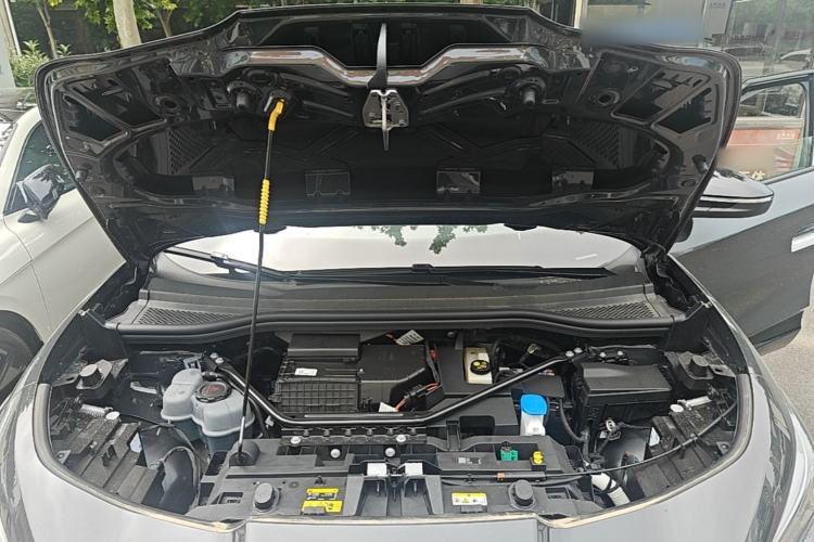 Used Volkswagen ID.UNYX 2025 Pure Model Engine Bay