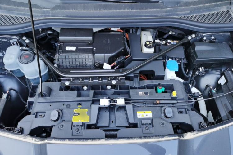 Used Volkswagen ID.UNYX 2025 Pure Model Engine Bay