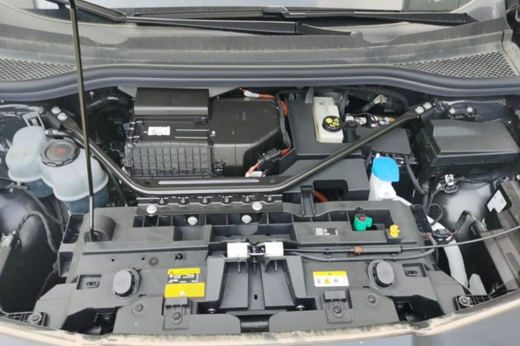 Used Volkswagen ID.UNYX 2025 Pure Model Engine Bay