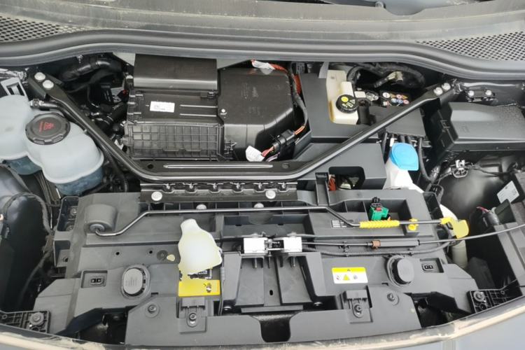 Used Volkswagen ID.UNYX 2025 Pure Model Engine Bay