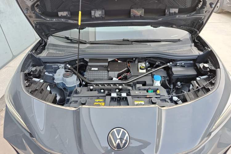 Used Volkswagen ID.UNYX 2025 Pure Model Engine Bay
