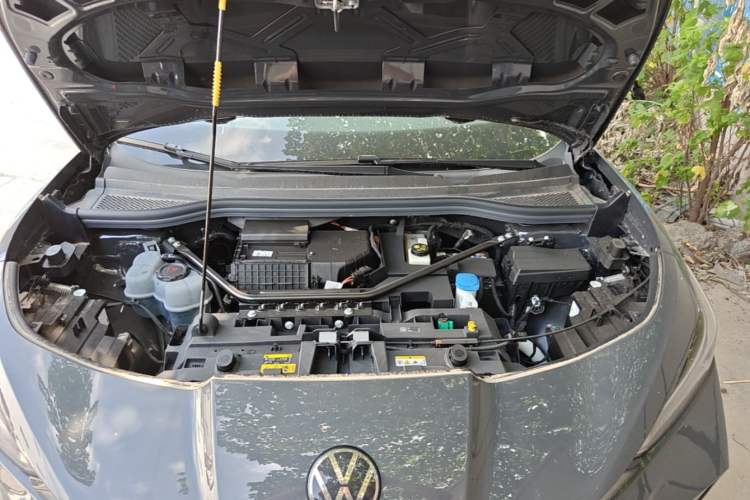 Used Volkswagen ID.UNYX 2025 Pure Model Engine Bay
