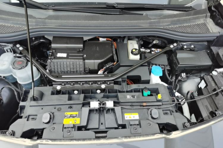 Used Volkswagen ID.UNYX 2025 Pure Model Engine Bay