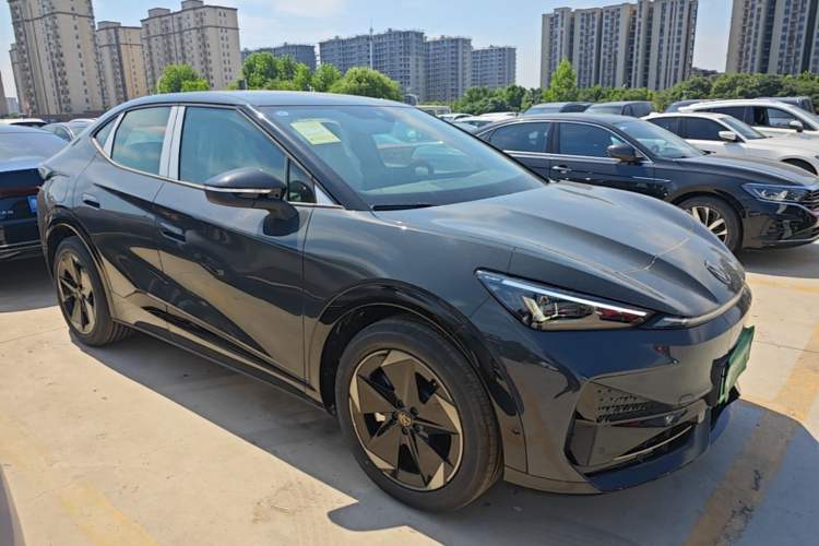 Used Volkswagen ID.UNYX 2025 Pure Model Exterior 1