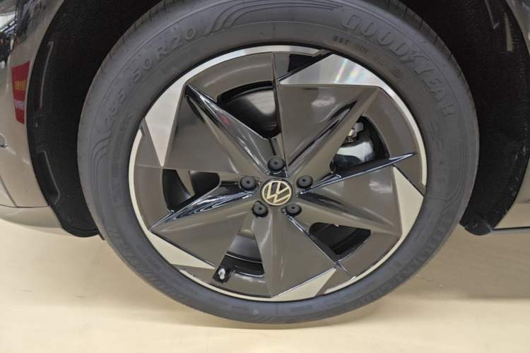 Used Volkswagen ID.UNYX 2025 Pro model Exterior 4