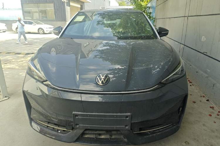 Used Volkswagen ID.UNYX 2025 Pure Model Front