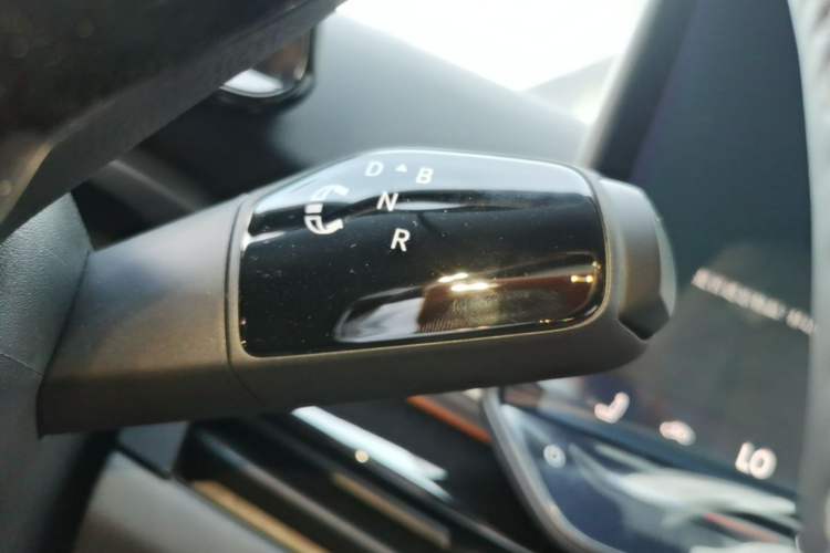 Used Volkswagen ID.UNYX 2025 Pure Model Gear Lever